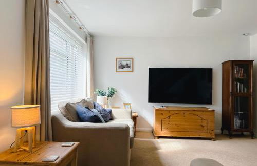 Bright & Cosy - Jacuzzi - Log Burner - King Beds - Foto 23