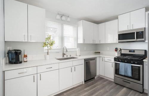 Bankers Hill Bliss Chic Roomy Home Near Airport - Foto 8