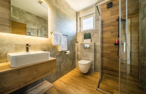 K Relax Place, Varaždinske Toplice, modern home with Sauna, Jacuzzi, WIFI - Foto 31