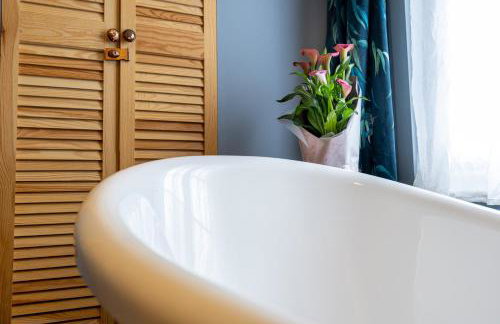 Adorable quirky country cottage - Foto 37