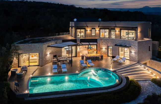 Captivating 5br Pool Villa Close Navarino Golf - Foto 1