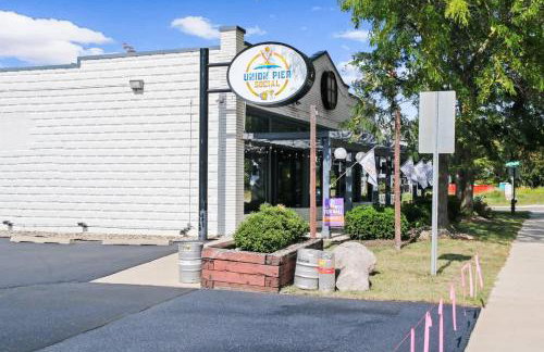 Luxe by the Lake - Pool Access - Photo 66