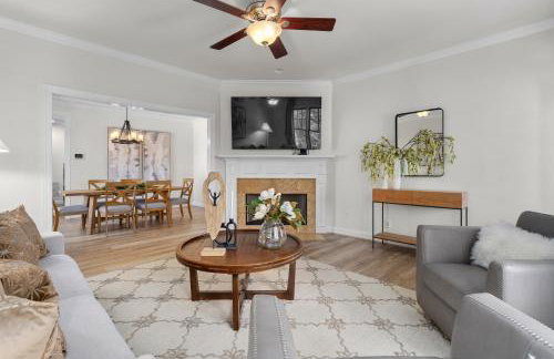 Iris Manor Luxury Modern Stay Near UAB - Photo 11