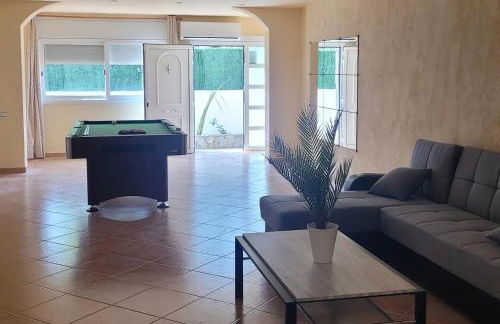 Villa Lluna Sitges 15 minutes drive from Sitges Swimming pool XXL 16 people - Foto 25