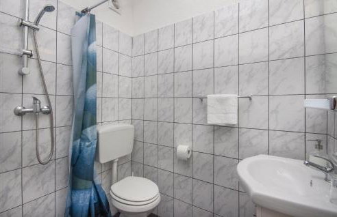 Nice Home In Buzet With Sauna - Photo 42