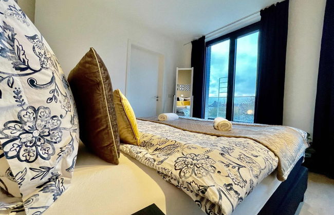 Modern 2BR Penthouse Near Diamond District by Oneluxstay - Foto 11