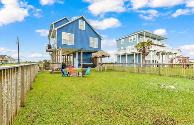 Backyard Oasis Hot Tub and 2 Shaded Decks - Foto 47