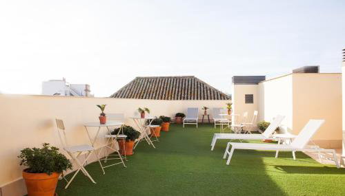 Guzman El Bueno Suites - Foto 2, Garden, sunbed, Garden view