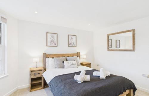 Corner House- hot tub and outdoor fireplace - Foto 8