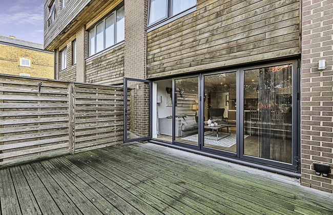 Chic and Contemporary Retreat in Brentford - Foto 21