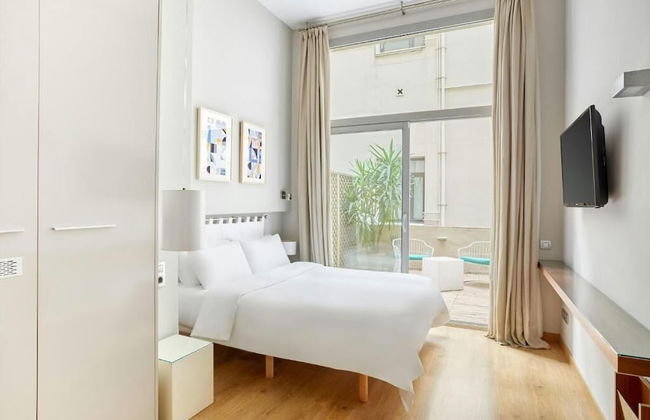 Vasanta Hotel - Photo 3