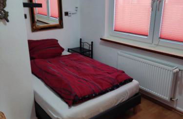 FeWo Aurich Zentrum EG 3 Schlafzimmer und FeWo OG 4 Schlafzimmer - Foto 13