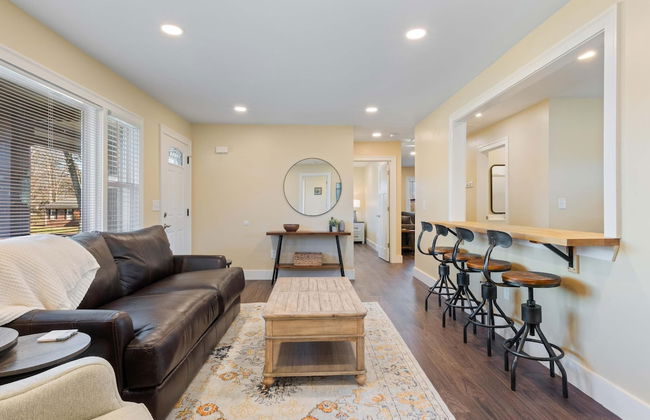 Diana's Place - Photo 25