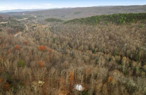 Glamping Dome w Hot Tub Fire Pit & River Access - Foto 78