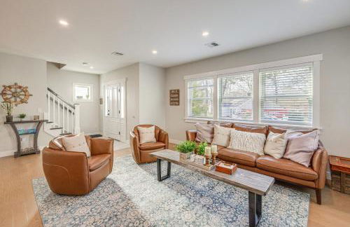 Patio and Fire Pit Retreat 2 Mi to Cape Cod Beaches - Foto 6