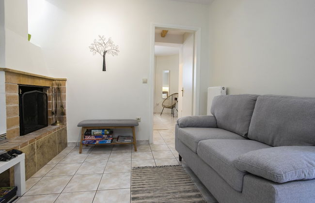 Garden House in Anavyssos - Photo 6