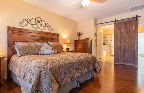 Oasis Villa With Pool, Putting Green & Pool Table - Photo 34