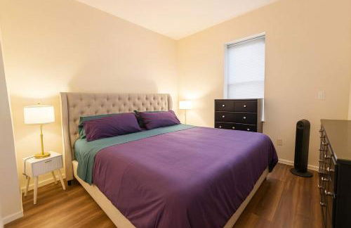 Soulard King 1BR w Washer & 370 Mbps Wi-Fi - Foto 10