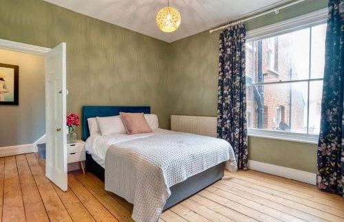 6BR Luxury Beach House Hot Tub & Sea Views - Foto 10