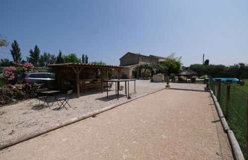 beautiful provencal mas with pool in barbentane, close to avignon, sleeps 8. - Photo 13