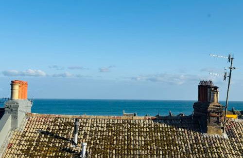 Penthouse Suite, Sea View, Close to Shops, Beach and Train - Foto 6