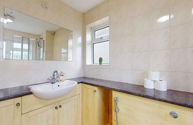 Parlaunt House - 3 Bedroom With Free Parking - Foto 6