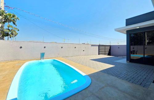 Casa novíssima com piscina ao lado do Centro - Foto 41