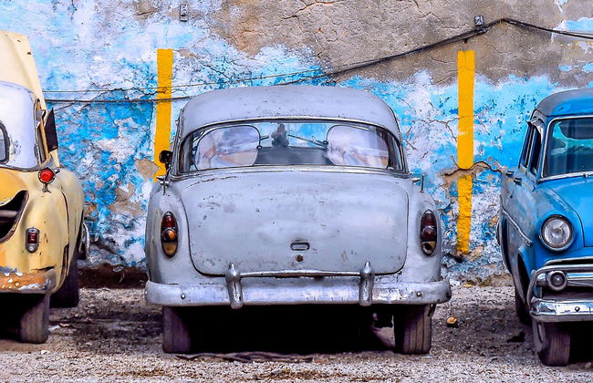 Visita a uma oficina de carros clássicos - Foto 1