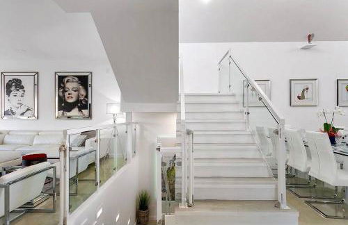 Luxury Mansion, Game Room, Pool, Rooftop, Skyline, Walk to Las Olas - Foto 13
