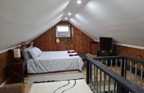 Charming 3 bedroom 2 bath home in Bloomfield with wishing well - Foto 58