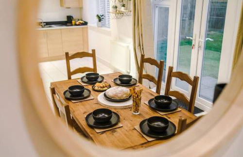 Luxurious Cosy 4BR Home Cheshire - Photo 29