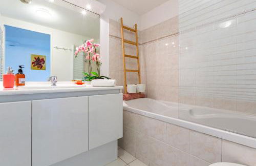 MELCHIOR - Beau T2 avec terrasse au cœur d'Euroméditerranée - Foto 6