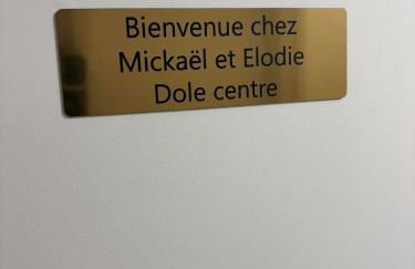 Le salon des voyageurs - Au Cœur de DOLE - Parking GRATUIT à proximité - Foto 21