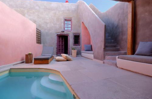 Andronikos Canaves - Photo 1