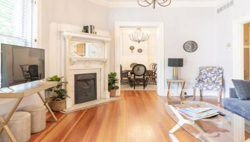 Posh 4 floor Soulard Family Home ABODEbucks - Foto 2