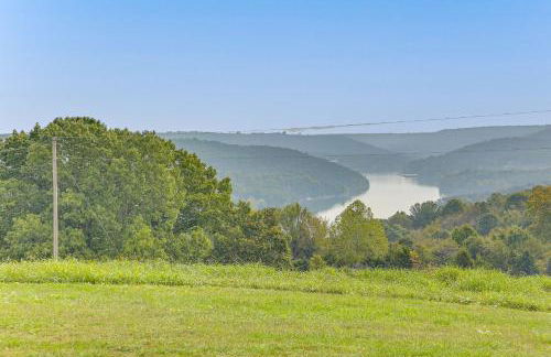 1 Mi to Table Rock Lake Home with Furnished Patio! - Foto 33