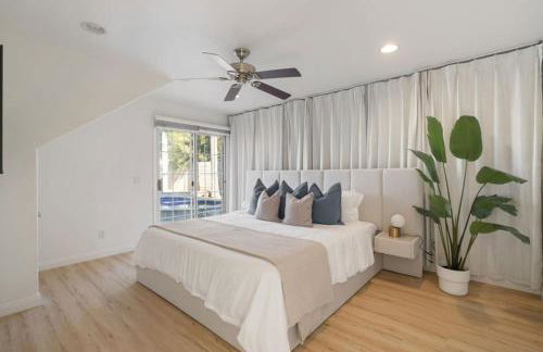 Sunlit Oasis with Heated Pool and Jacuzzi 20 minutes to Disneyland - Foto 1