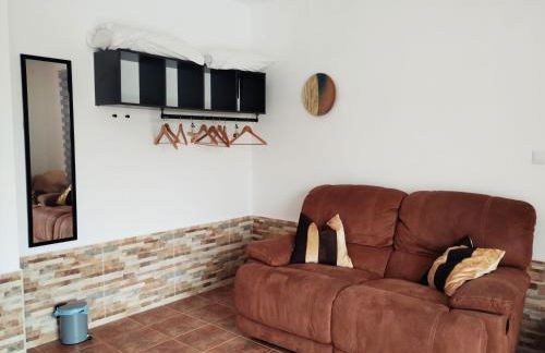 Serene mountain views Spacious garden and sole use of the 10x5m pool - Foto 21