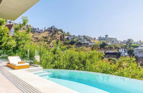 Hillside 4B Villa w Infinity Pool City Views - Foto 28