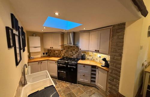 Park Lodge with Hot Tub - Foto 7