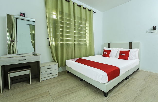 OYO HOME 90682 Liliz Mambang Farmstay - Foto 6