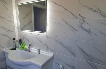 Harbour House - Entire Detached 4-BDR, Ensuite & Bath, Fast Speed Wi-Fi, Smart TV, Self Catering - Serving Contractors, Tourists, Santa Pod & Silverstone! - Foto 16