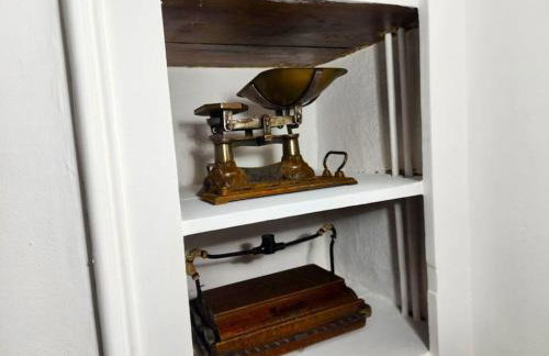 Swan Cottage 2-Bedroom-Netflix-Parking-Nature-Canal - Photo 24