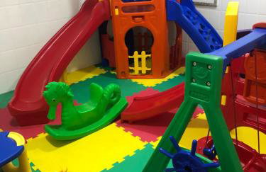 Apartamento peracanga com vista para o mar - Foto 18