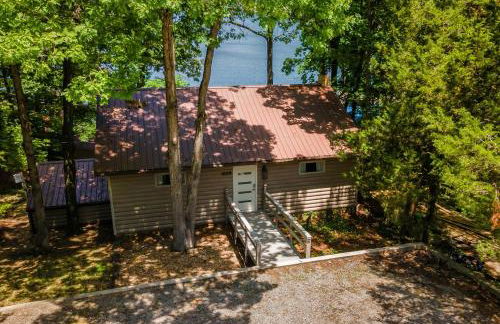 French Country Cottage Dock & Screened Porch - Photo 48
