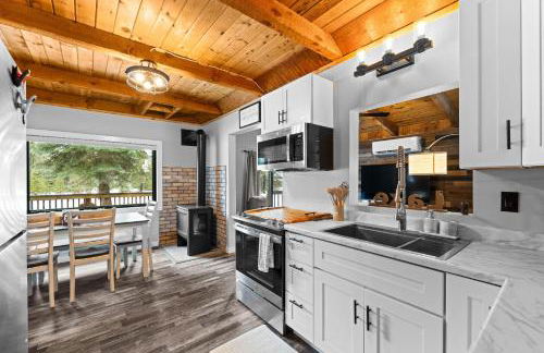 Blue Haven - Wooded, pet friendly home w/ trailer parking, AC, and deck - Foto 2