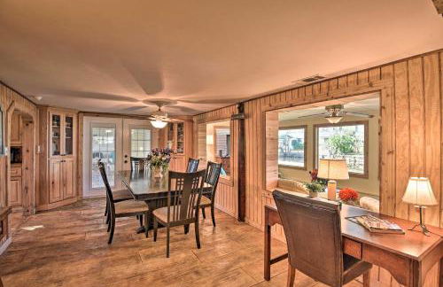 St Johns River Canal Home with Grill! - Foto 7