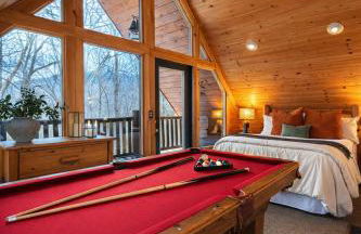 Little Pine Lodge a Smokies Hideaway - 1 mi to GSMNP - King Suite & Loft, Fireplace, Hot Tub & BEARS! - Foto 39