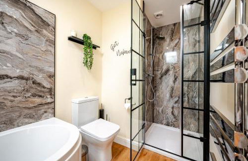 5-Bed Holiday Home with Hot Tub near Shrewsbury - Foto 56