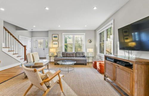 Modern Family Home Walkable to Town - Foto 2